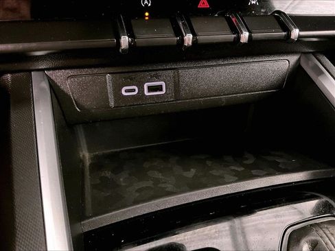 Used 2024 Chevrolet Colorado W/T AWD/4WD image 26