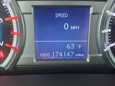 Used 2016 Toyota 4Runner SR5 AWD/4WD image 18