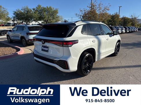 New 2026 Volkswagen Tiguan SE R-Line image 5