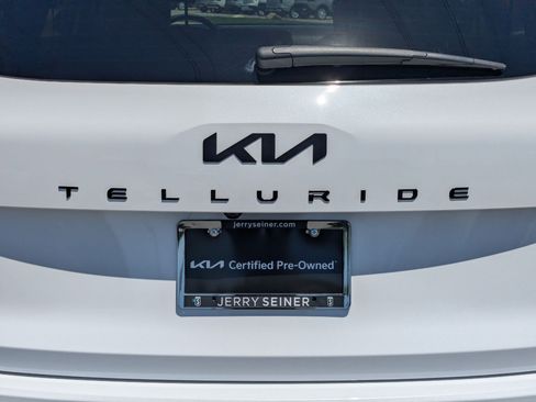 Certified 2025 Kia Telluride AWD image 13