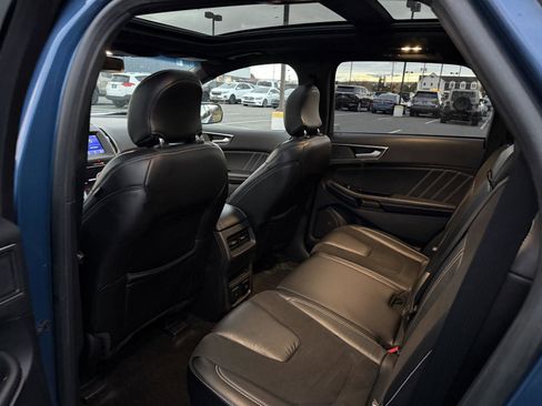 Used 2019 Ford Edge ST w/ Convenience Package image 38