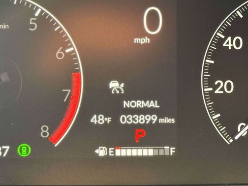 Used 2023 Honda Pilot Sport image 26