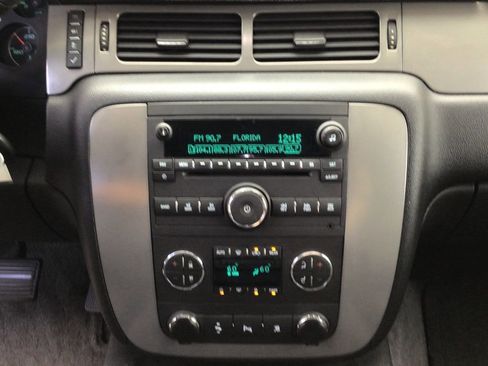 Used 2010 Chevrolet Tahoe LT w/ Suspension Package, Off-Road RWD image 23