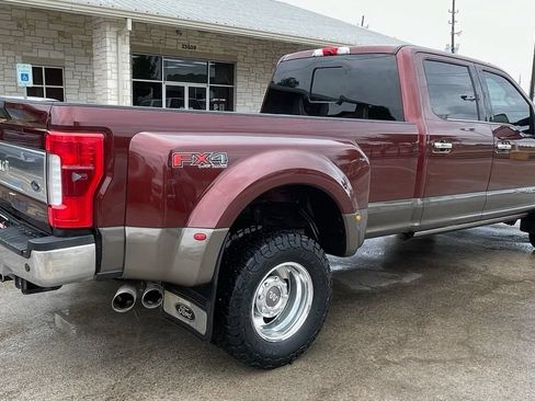 Used 2017 Ford F350 King Ranch w/ King Ranch Ultimate Package AWD/4WD image 3