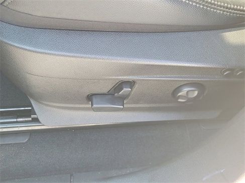 Used 2023 Alfa Romeo Stelvio Estrema image 26