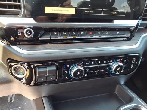 New 2026 GMC Sierra 1500 SLT w/ SLT Premium Plus Package image 19