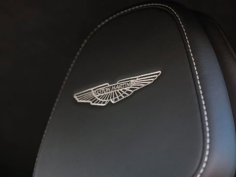 Used 2020 Aston Martin DB11 Coupe image 35