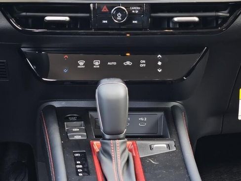 New 2025 Nissan Kicks SR w/ Illumination Package image 20