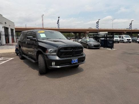 Used 2017 RAM 1500 Sport w/ Convenience Group AWD/4WD image 16