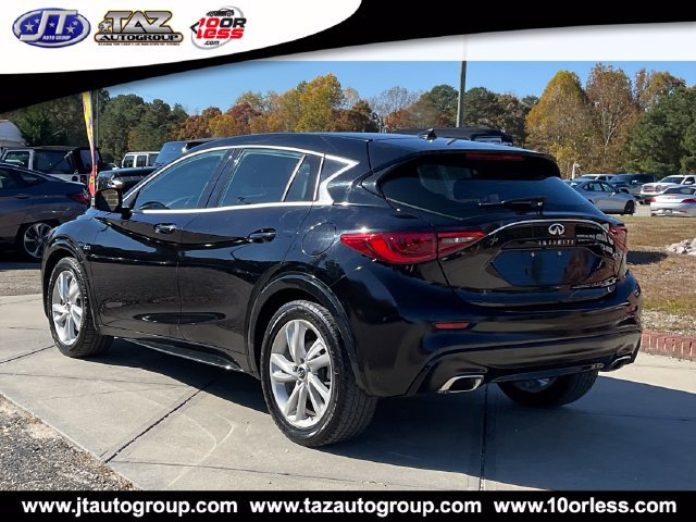 Used 2017 INFINITI QX30 FWD image 5