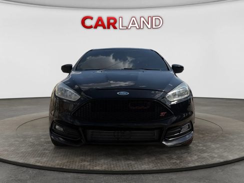 Used 2017 Ford Focus ST w/ Equipment Group 401A FWD image 17