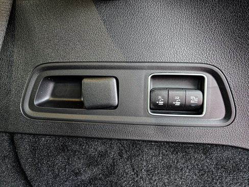 New 2026 Mercedes-Benz GLS 450 4MATIC image 40