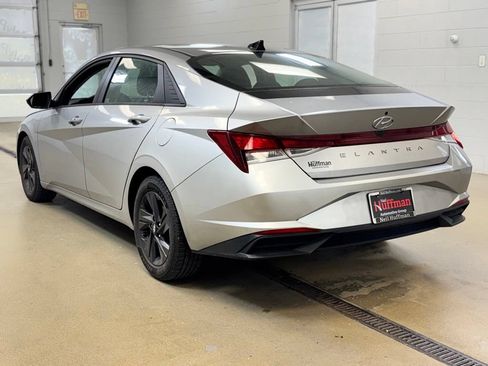 Used 2021 Hyundai Elantra SEL FWD image 7
