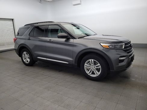 Used 2024 Ford Explorer XLT w/ Equipment Group 202A image 11