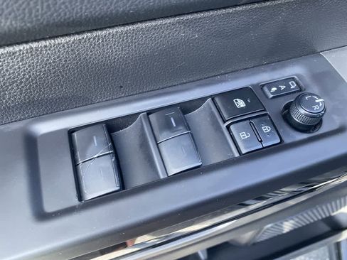 Used 2023 Toyota Tundra Limited image 13