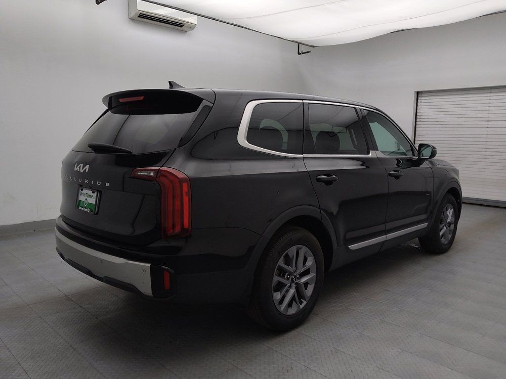 Used 2023 Kia Telluride LX FWD image 9