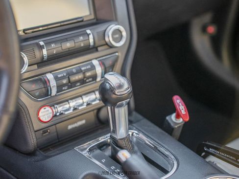 Used 2017 Ford Mustang GT Premium image 31