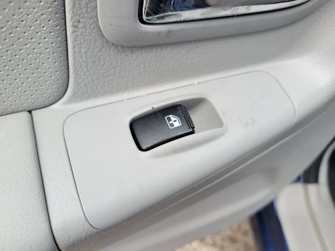 Used 2009 Kia Spectra EX image 14