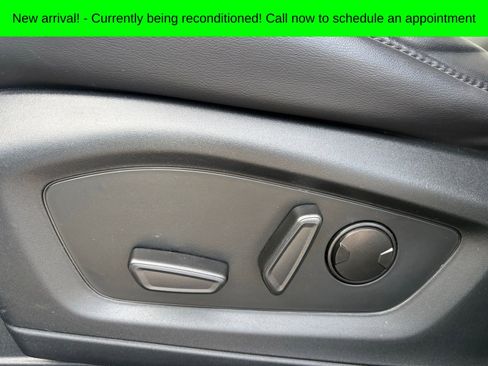 Used 2023 Ford Explorer XLT w/ Equipment Group 202A image 9