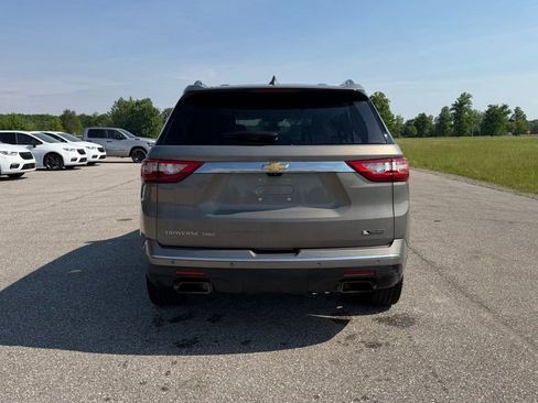 Used 2018 Chevrolet Traverse Premier AWD/4WD image 7