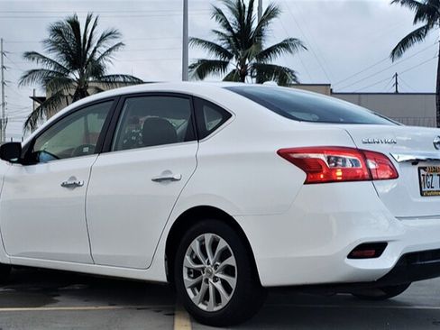 Used 2018 Nissan Sentra SV FWD image 3