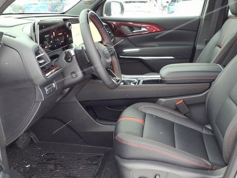 New 2026 Chevrolet Traverse RS w/ LPO, Floor Liner Package AWD/4WD image 12