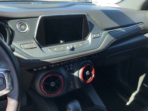 Used 2022 Chevrolet Blazer RS w/ Enhanced Convenience Package image 17