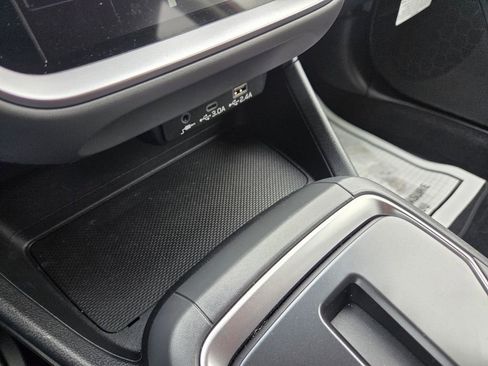 Certified 2025 Subaru Crosstrek 2.0i Premium image 29