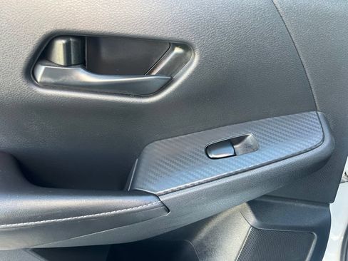 Used 2025 Nissan Sentra S FWD image 34