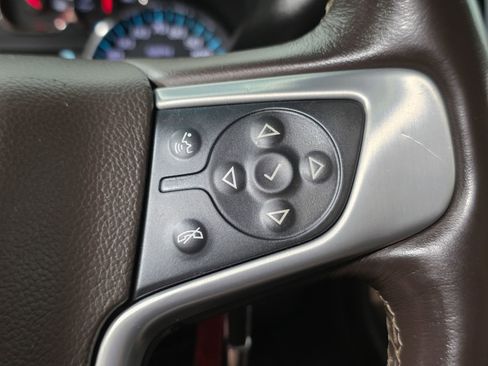 Used 2018 GMC Sierra 1500 SLT AWD/4WD image 32