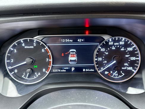 Used 2024 Nissan Rogue S image 10