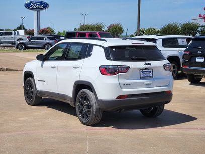New 2026 Jeep Compass Latitude