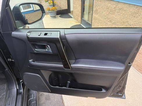 Used 2023 Toyota 4Runner TRD Off-Road Premium w/ Off Road Premium Plus Package image 31