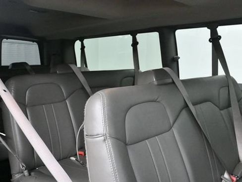 Used 2024 Chevrolet Express 3500 LS RWD image 12
