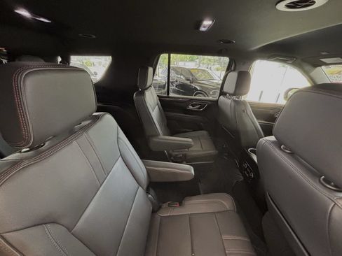 Used 2022 Chevrolet Tahoe RST w/ Luxury Package AWD/4WD image 36