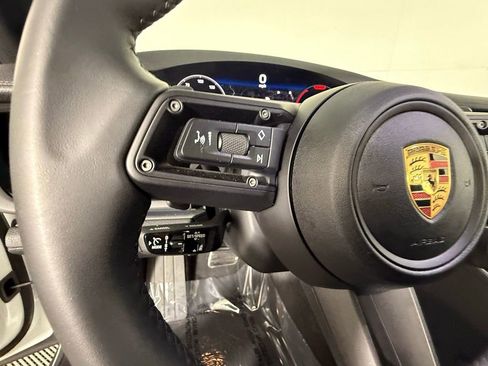 Certified 2025 Porsche Panamera image 39