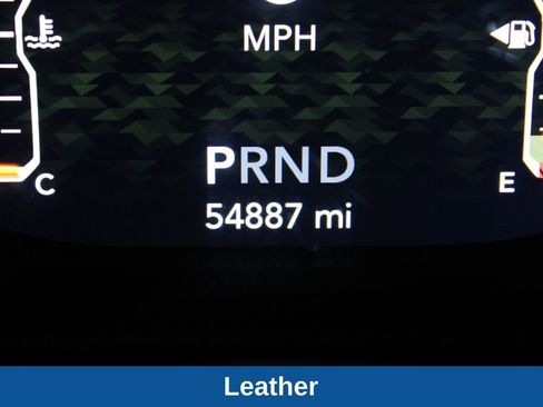 Used 2021 Jeep Wrangler Unlimited Sahara image 2