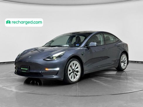 Used 2022 Tesla Model 3 Long Range image 1