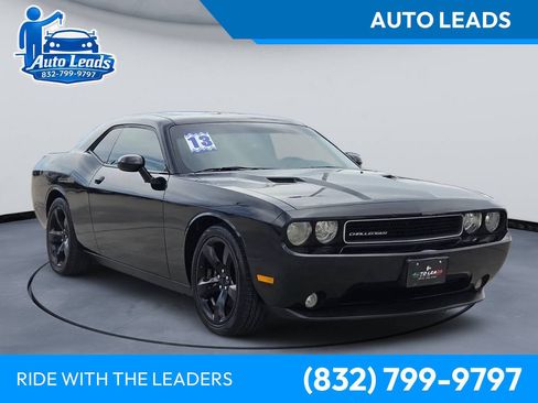 Used 2013 Dodge Challenger SXT Plus RWD image 1