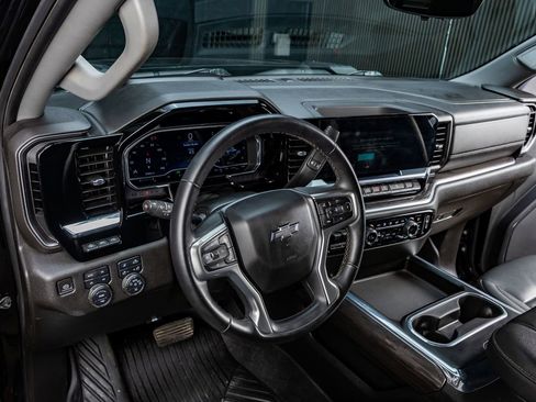 Used 2024 Chevrolet Silverado 2500 LTZ w/ LTZ Plus Package image 17