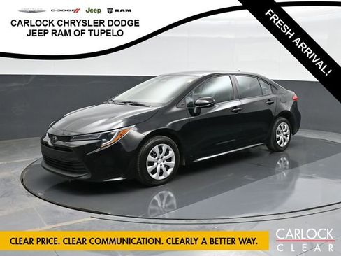 Used 2024 Toyota Corolla LE image 8