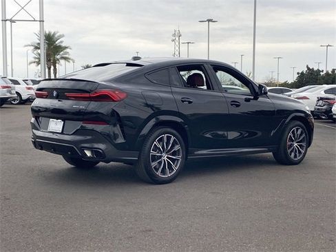 Certified 2024 BMW X6 xDrive40i w/ Premium Package image 7