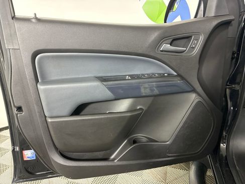 Used 2017 Chevrolet Colorado Z71 image 2