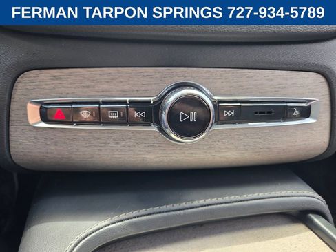 Used 2024 Volvo XC90 T8 Ultimate AWD/4WD image 28