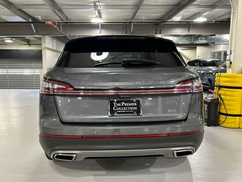 Used 2022 Lincoln Nautilus AWD w/ Premium Package image 3