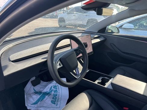 Used 2025 Tesla Model 3 image 9