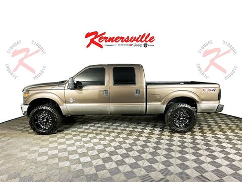 Used 2015 Ford F250 XLT w/ XLT Value Package image 4