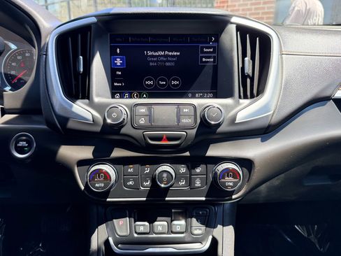 Used 2020 GMC Terrain SLE w/ Driver Convenience Package AWD/4WD image 16