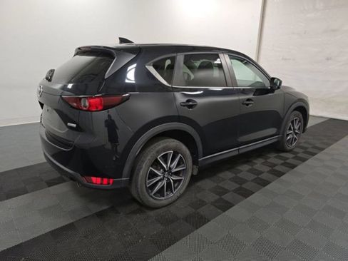 Used 2018 MAZDA CX-5 Touring w/ Preferred Equipment Package AWD/4WD image 3