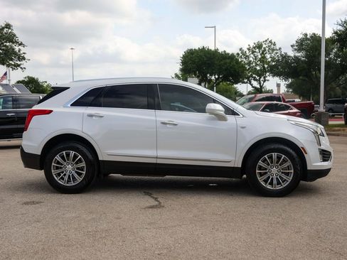 Used 2018 Cadillac XT5 Luxury w/ Driver Awareness Package image 5
